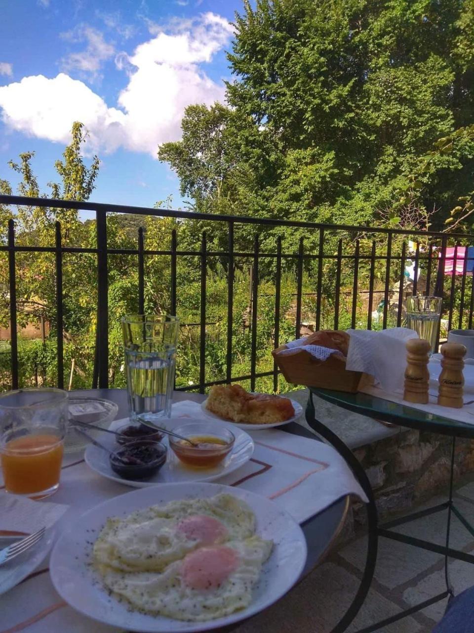 Sabouko Guest House Vizitsa Extérieur photo